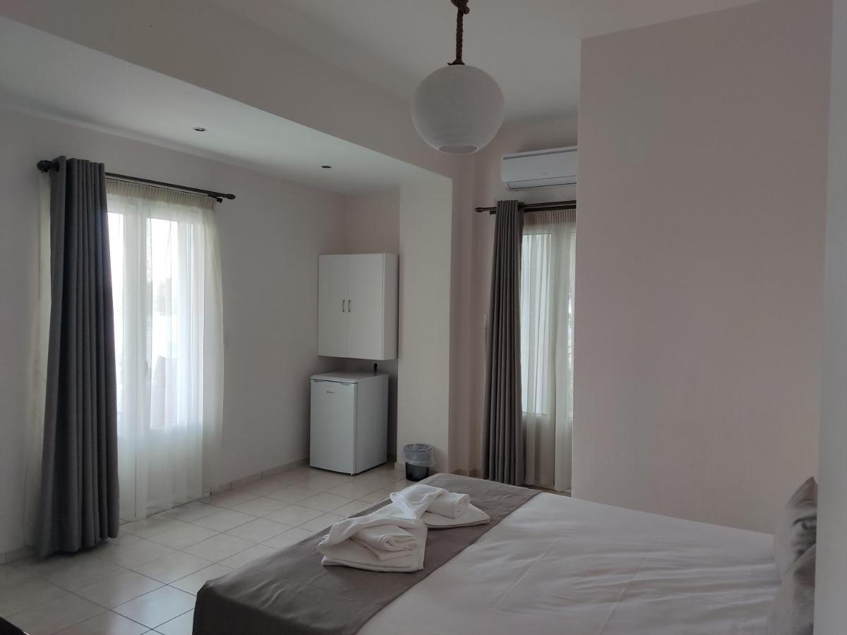 Medusa Accommodation Livadakia 外观 照片